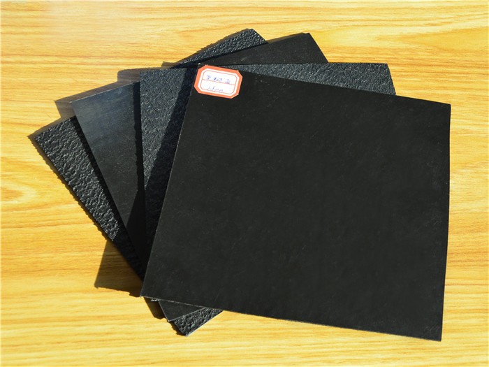 糙(cao)面HDPE土(tu)工膜(mo)